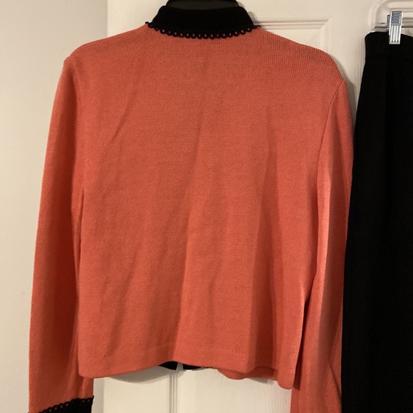 St John Collection Jacket and Pants excellent condition - Picture 14 of 17